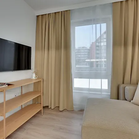 Riverfront By Downtown Apartment