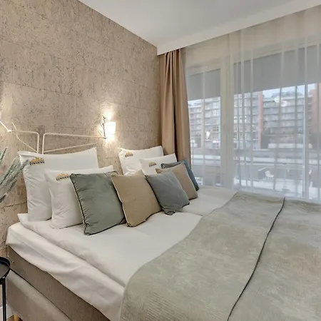 Riverfront By Downtown