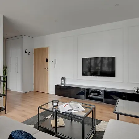 Riverfront By Downtown